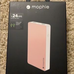 Morphe portable power station